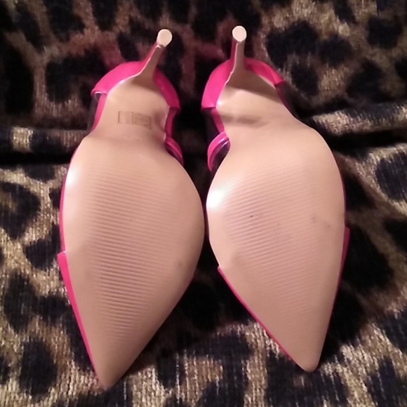 Heels - Picture 2 of 4